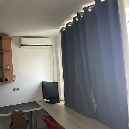 Ianis Apartment *